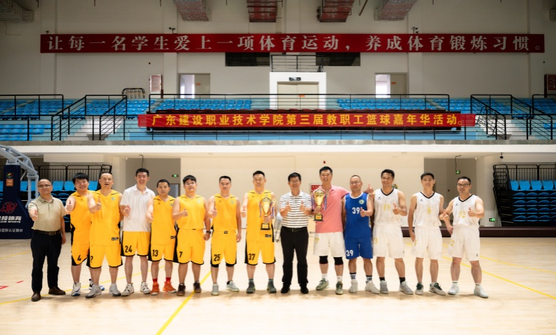 男子2队与男子7队并列男子赛第一名_副本.jpg